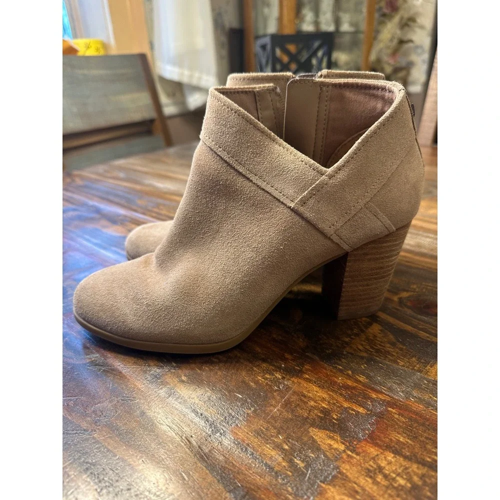Koolaburra by UGG Shazi‎ Taupe Suede Block Heel Ankle Booties Womens 9
